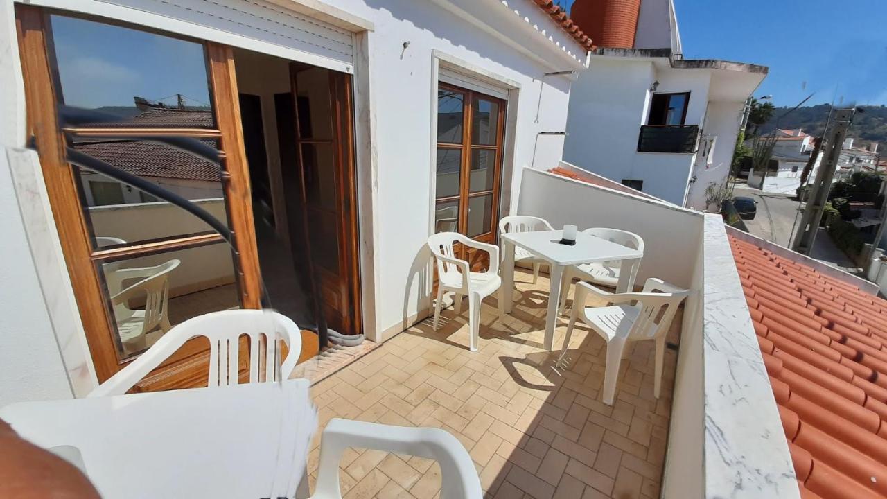La Em Cima Apartman Sesimbra Kültér fotó