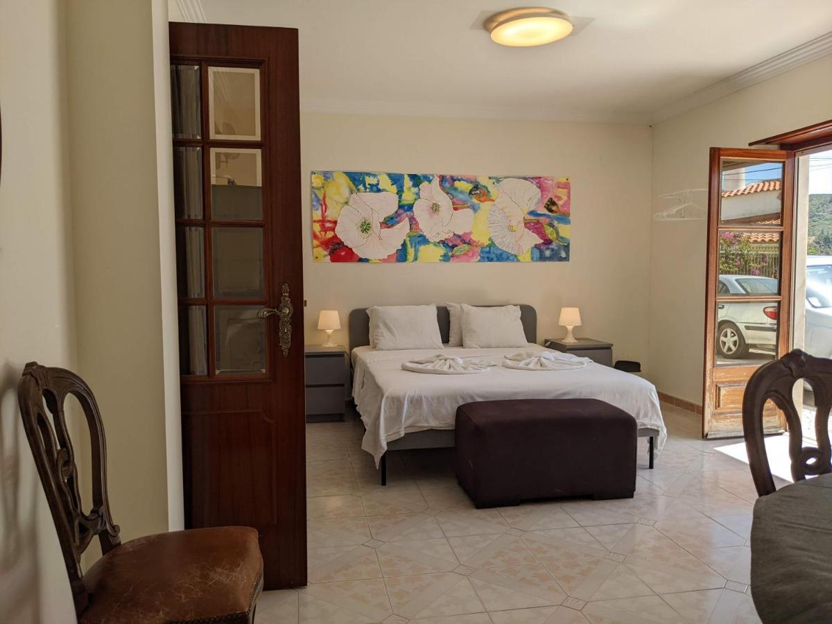 La Em Cima Apartman Sesimbra Kültér fotó